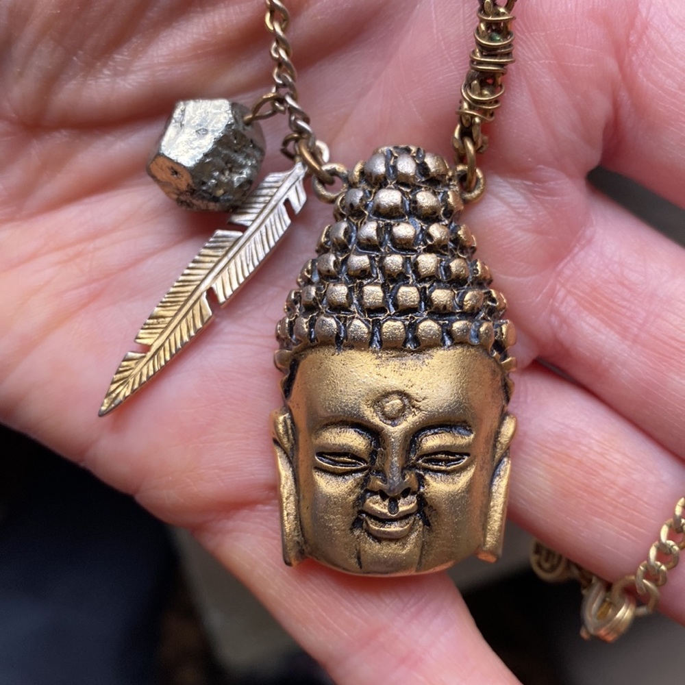 Long Buddha necklace - Picture 2 of 4